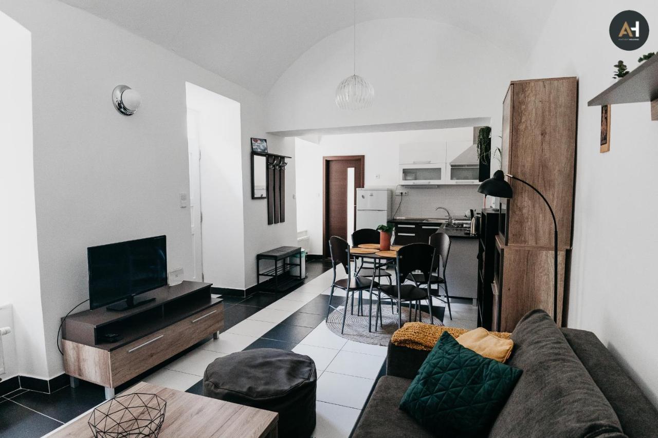 Ah Alzbetina Appartement Košice Buitenkant foto